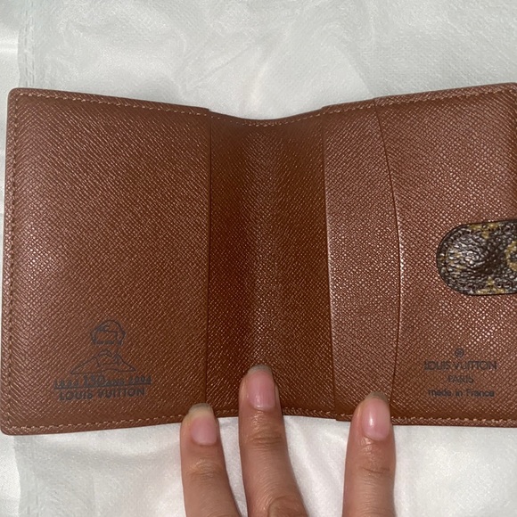 Lv Card holder - Picture 2 of 3